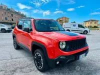 Usata Jeep Renegade Trailhawk 170 CV (125 kW) 2015 Arancione SUV