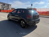 Usata VW Polo Comfortline 95 CV (69 kW) 2021 Gray Berlina