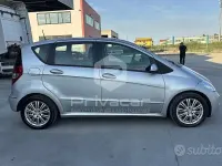 Usata Mercedes A180 Premium 109 CV (80 kW) 2012 Grigio Utilitaria