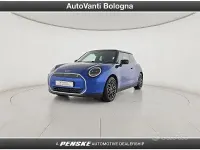 Usata Mini Cooper SE Favoured 160 kW (218 CV) 2025 Blu Utilitaria