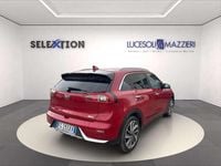 Usata Kia Niro Style 105 CV (77 kW) 2017 Rosso SUV