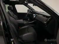 Käytetty Land Rover Range Rover Sport SE Dynamic 460 HP (338 kW) 2025 Musta Katumaasturi