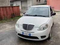 Usata Lancia Ypsilon 75 CV (55 kW) 2011 Utilitaria