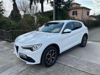 Usata Alfa Romeo Stelvio 209 CV (153 kW) 2019 Bianco SUV