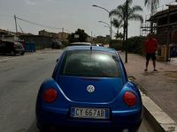 Usata VW New Beetle 101 CV (74 kW) 2003 Blu Utilitaria