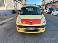 Usata Renault Kangoo Dynamique 106 CV (77 kW) 2009 Giallo Monovolume