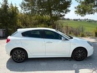 Usata Alfa Romeo Giulietta 170 CV (125 kW) 2010 Bianco Utilitaria