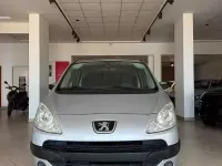 Usata Peugeot 1007 73 CV (53 kW) 2005 Grigio Monovolume
