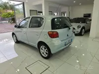 Usata Toyota Yaris Sol 65 CV (47 kW) 2005 Bluazzurro Utilitaria