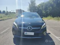 Usata Mercedes A180 109 CV (80 kW) 2017 Nero Utilitaria