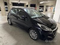 Usata Peugeot 208 Active 75 CV (55 kW) 2018 Blu/azzurro Utilitaria