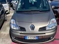 Usata Renault Modus Dynamique 74 CV (54 kW) 2009 Grigio Monovolume