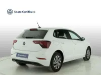 Usata VW Polo Life 80 CV (58 kW) 2023 Bianco Utilitaria
