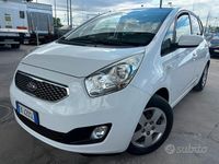 Usata Kia Venga 90 CV (66 kW) 2011 Bianco Utilitaria