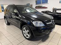Usata Mercedes ML320 224 CV (164 kW) 2007 Nero SUV