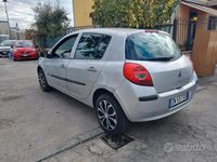 Usata Renault Clio II LE 74 CV (54 kW) 2008 Grigio Berlina