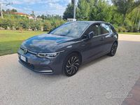 Usata VW Golf VIII 130 CV (95 kW) 2022 Utilitaria