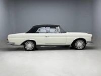 Begagnad Mercedes 250 SE 160 HK (117 kW) 1966 Vit Cab