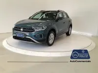 Usata VW T-Roc Life 116 CV (85 kW) 2025 Blu SUV