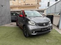 Usata Smart ForFour 89 CV (65 kW) 2019 Grigio Utilitaria
