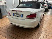 Usata BMW 118 Cabriolet 143 CV (105 kW) 2011 Bianco Cabrio
