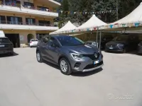 Usata Renault Captur Business 91 CV (66 kW) 2021 Grigio SUV