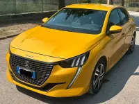 Usata Peugeot 208 102 CV (75 kW) 2020 Utilitaria