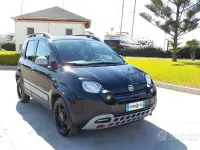 Usata Fiat Panda Cross Cross 70 CV (51 kW) 2024 Nero Utilitaria