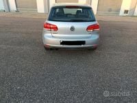 Usata VW Golf VI 105 CV (77 kW) 2009 Grigio Utilitaria