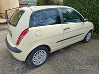 Usata Lancia Ypsilon 60 CV (44 kW) 2005 Giallo Utilitaria
