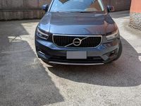 Usata Volvo XC40 129 CV (94 kW) 2021 Blu SUV