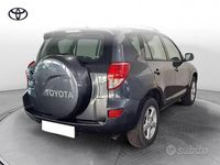 Usata Toyota RAV4 Sol 136 CV (100 kW) 2006 Grigio SUV