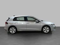 Usata VW Golf VIII Style 150 CV (110 kW) 2025 Dolomite silver metallizzato Berlina