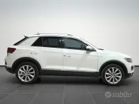 Usata VW T-Roc Advance 150 CV (110 kW) 2018 Bianco SUV