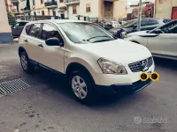 Usata Nissan Qashqai Tekna 106 CV (77 kW) 2010 Bianco SUV