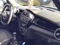 Usata Mini Cooper D Business 116 CV (85 kW) 2017 Blu Utilitaria