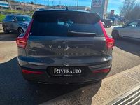Usata Volvo XC40 Momentum 163 CV (119 kW) 2022 Grigio SUV