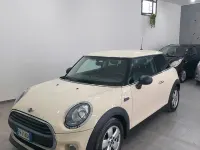 Begagnad Mini ONE 75 HK (55 kW) 2017 Halvkombi