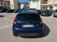 Usata Ford Fiesta 71 CV (52 kW) 2012 Bluazzurro Berlina
