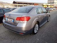 Usata Subaru Legacy Trend 150 CV (110 kW) 2011 Argento Berlina