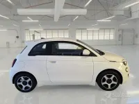 Usata Fiat 500e Passion 42 kW (58 CV) 2021 Bianco Berlina