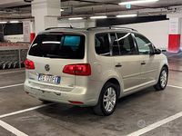 Usata VW Touran Comfortline 104 CV (76 kW) 2011 Grigio Monovolume