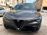 Usata Alfa Romeo Stelvio 190 CV (139 kW) 2022 Grigio SUV