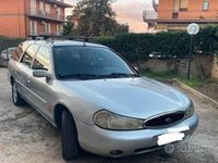 Usata Ford Mondeo 90 CV (66 kW) 1998 Grigio Station wagon