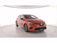 Usata Renault Clio Intens 91 CV (66 kW) 2023 Arancione Utilitaria