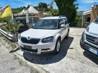 Usata Skoda Yeti Easy 110 CV (80 kW) 2015 Bianco SUV