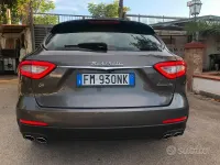Usata Maserati Levante GranLusso 250 CV (183 kW) 2018 Grigio SUV