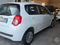 Usata Chevrolet Aveo 69 CV (50 kW) 2012 Bianco Berlina