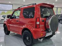Usata Suzuki Jimny 86 CV (63 kW) 2007 Rosso SUV