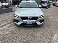 Usata Volvo V60 Business Edition 149 CV (109 kW) 2020 Beige Station wagon